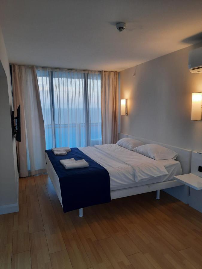 The Best Beach Aparthotel Orbi City Batumi Exterior foto