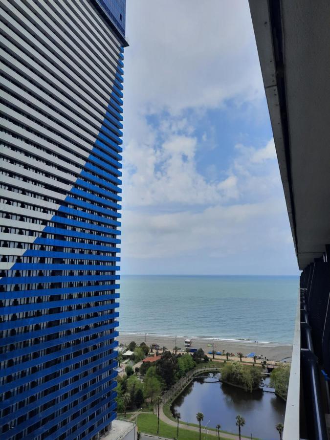 The Best Beach Aparthotel Orbi City Batumi Habitación foto